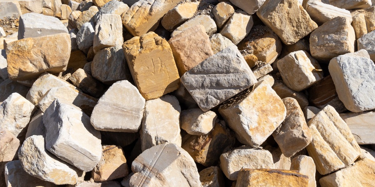 Sandstone Ballast: A Strong and Natural Choice for Construction and Landscaping Projects