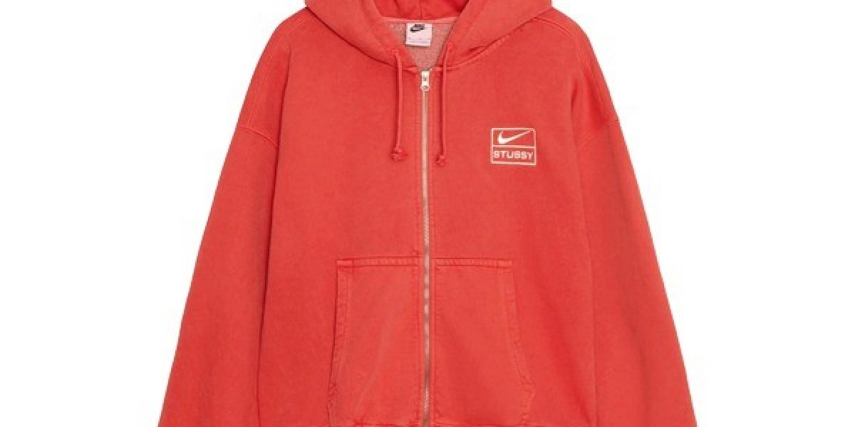 When Did the Stussy Brand Begin to Rise in Popularity?